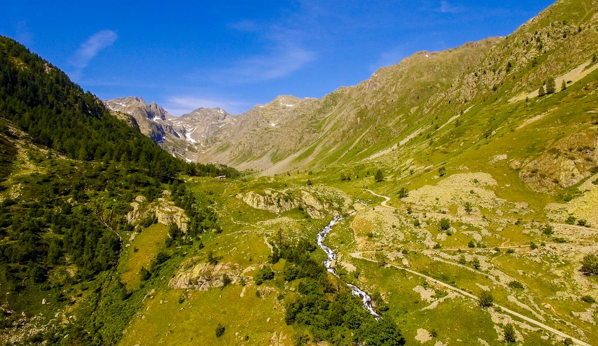 VINADIO E LA SUA VALLE STORIA, CULTURA E LINGUA D’OC VINADIO E LA SUA VALLE STORIA, CULTURA E LINGUA D’OC