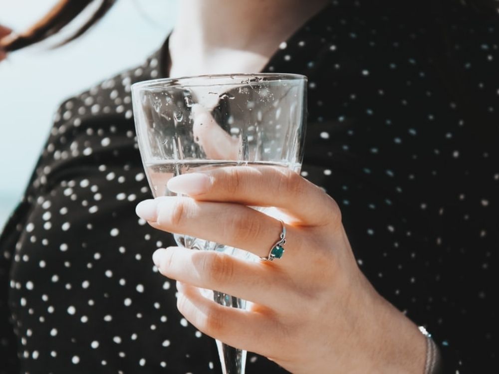 bere acqua fa dimagrire
