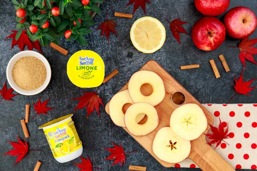 Ricetta caramel apple doughnuts: la ciambella di mela da gustare con SanThè Sant’Anna caldo al limone