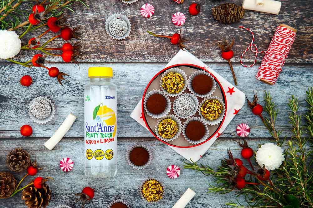 Tartufini al cioccolato e Sant'Anna Fruity Touch al limone: la ricetta per un dolce regalo homemade