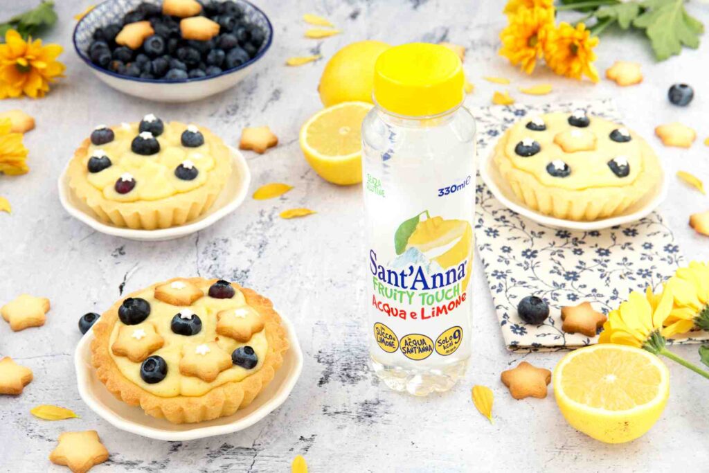 Mini tartellette al limone e mirtilli per celebrare la Notte di San Lorenzo