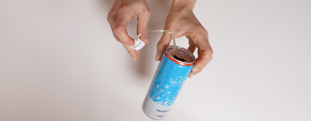Lampada fai da te con lattina Sant’Anna: Riciclo Creativo